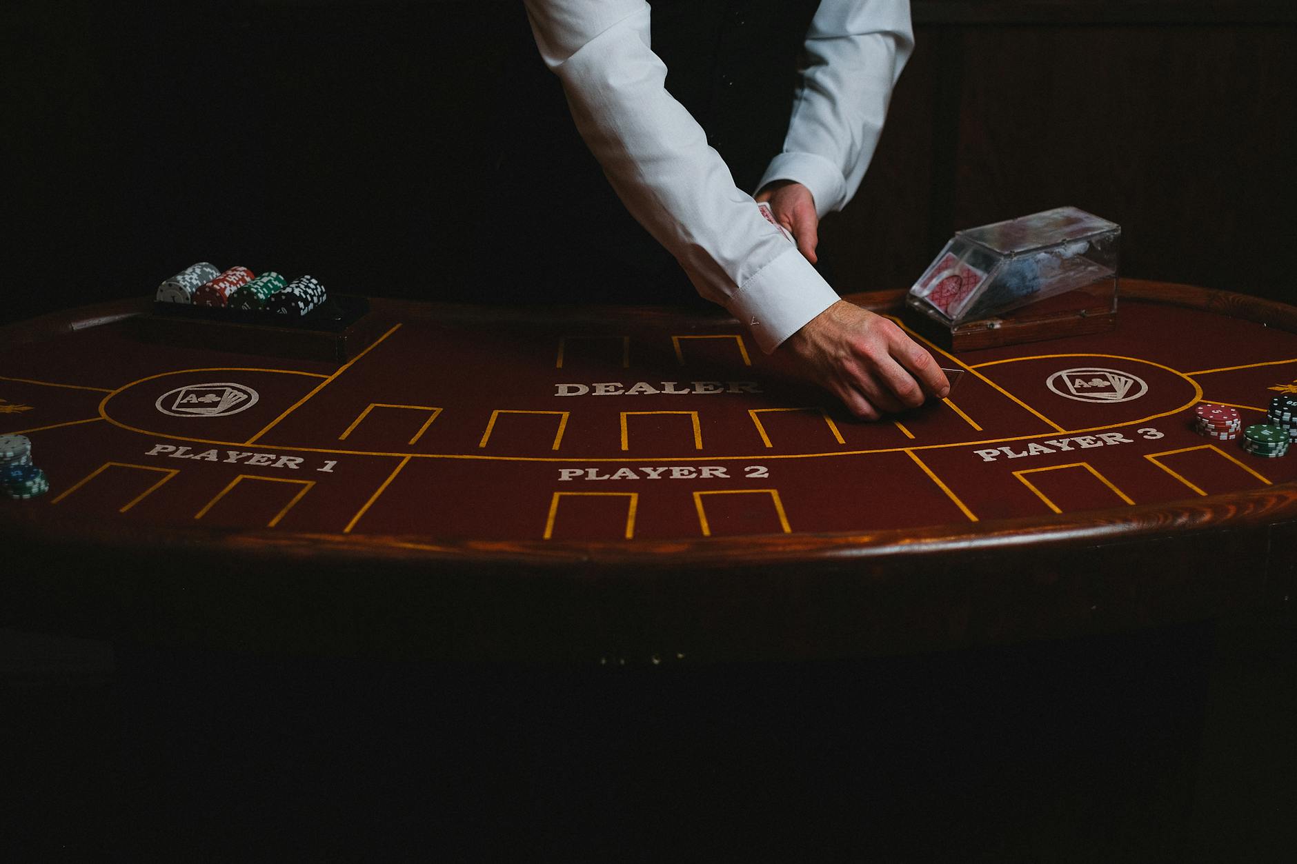 Giao diện baccarat online với hai cửa Player và Banker