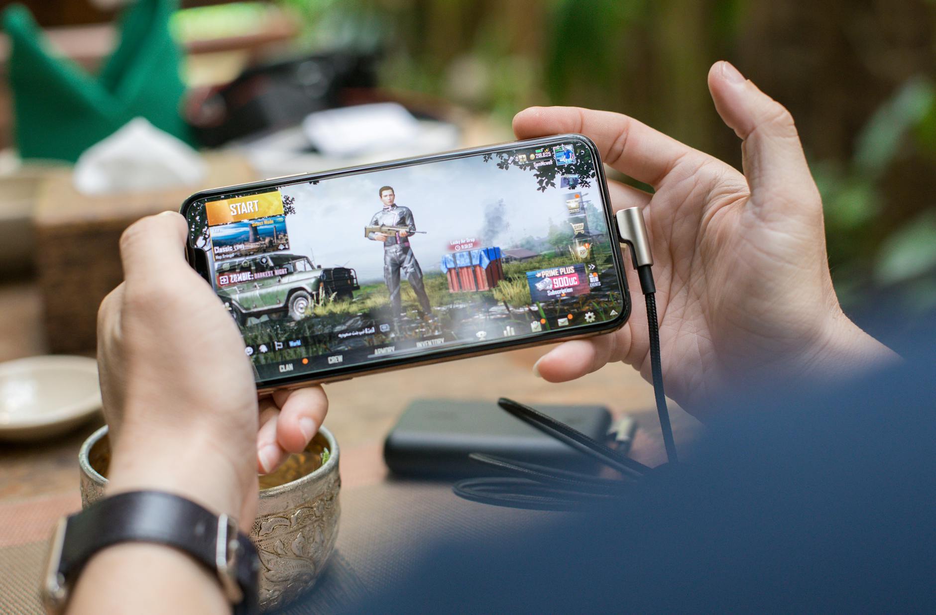 Giao diện game nổ hũ trên điện thoại với bố cục rõ ràng và thao tác đơn giản
