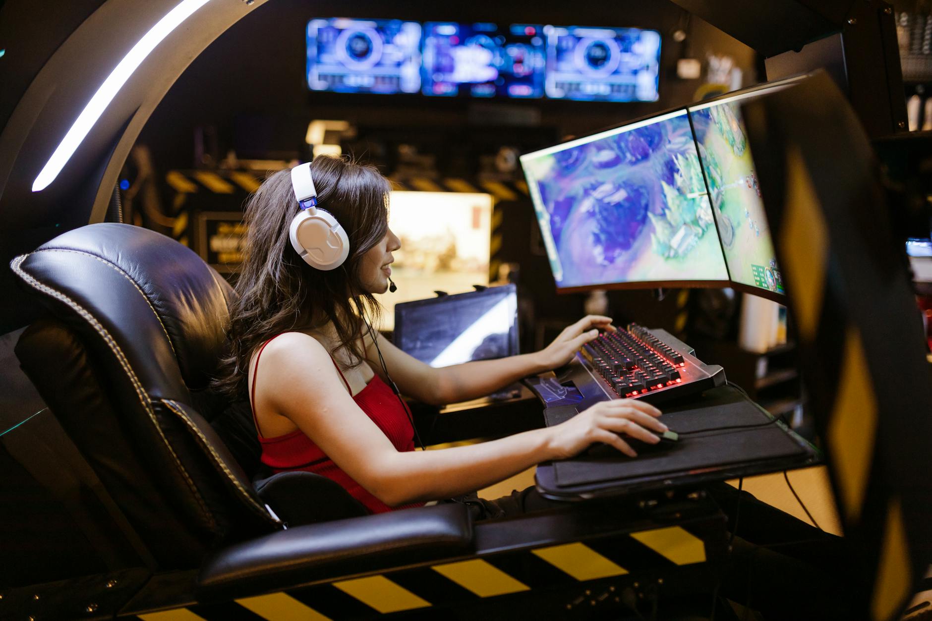 Pha giao tranh trong trận MOBA minh họa kèo chấp kills